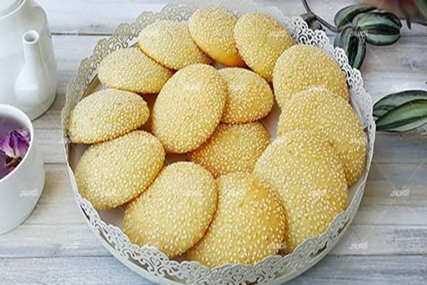 قیمت کلوچه کنجدی کارتنی + خرید باور نکردنی
